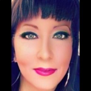 Meet your Posher, Anne